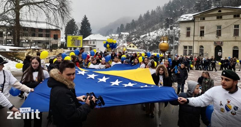 Defile Djece Povodom Dana Nezavisnosti Bih U Srebrenici Video