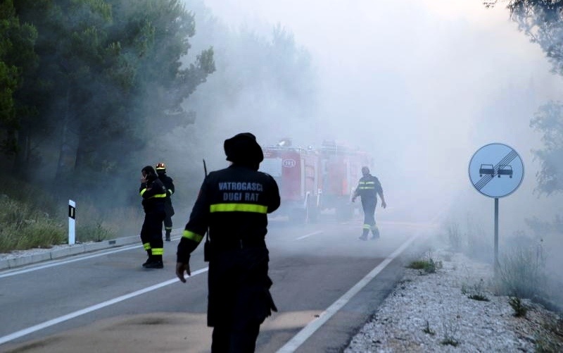 Makarska rivijera: Požari opustošili 450 hektara površine