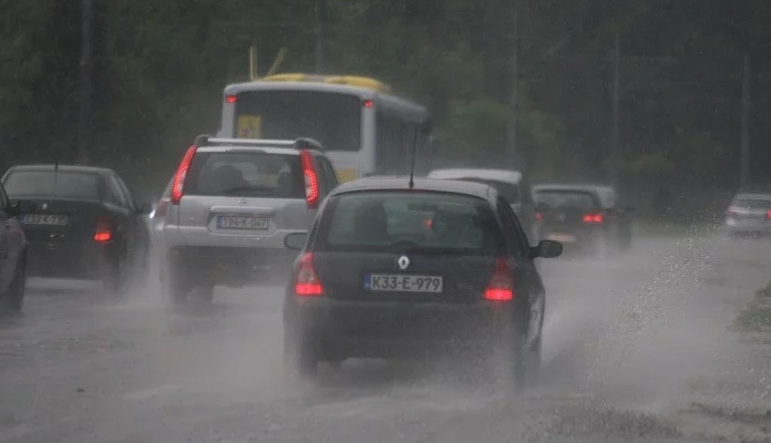 Veliko nevrijeme zahvatilo Tuzlu i okolinu