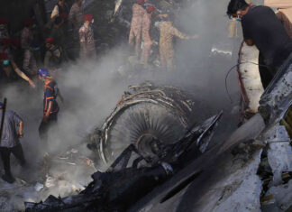 PIA Airbus A 320 Crashed In Karachi