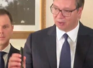 Vucic I Olovka Trumpa