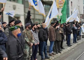 Protesti Ispred Ambasade Slovenije