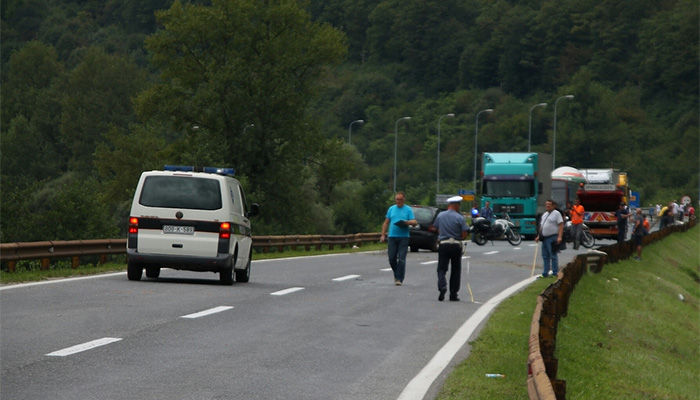 Saobraćajna nesreća kod Zenice, autom sletjela s ceste