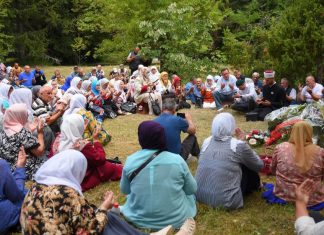 Počast Trnovo za Srebrenicu