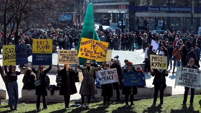 Protest Podrske U Sarajevu Ukrajina