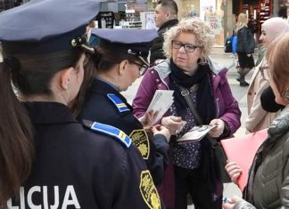 Soping Centar Zenica INZ Podjela Letaka