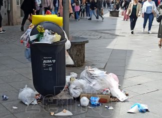 Smece U Centru Grada Zenica