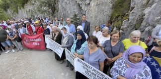 Obilježena 31. Godišnjica Svirepog Strijeljanja 224 Logoraša Na Korićanskim Stijenama