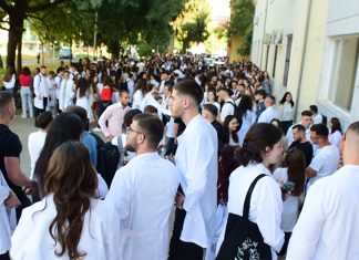 Protest Studenata Medicine U Albaniji AA