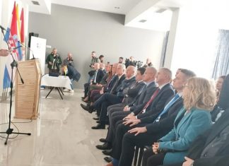 Hrvatska Dodijelila 61 Ugovor Vrijedan Više Od Milion Eura Za Privredu Hrvatskom Narodu U BiH Foto