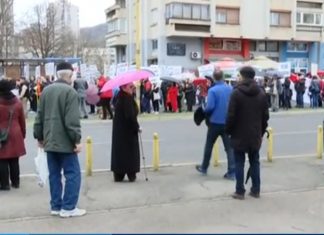 U Tuzli Protest Zbog Ubistva Amre Kahrimanović, Traže Se Ostavke Foto