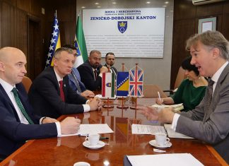 Vlada ZDK I Ambasador UK U Zenici Foto