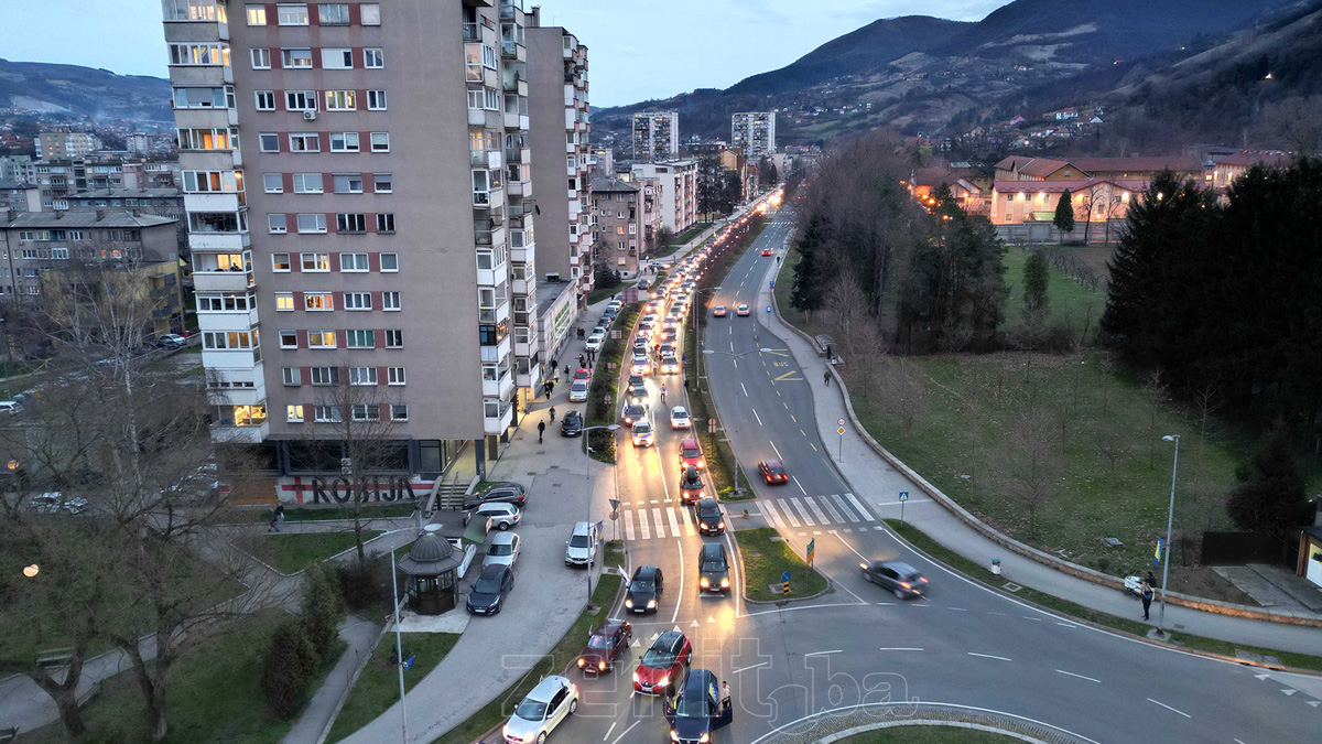 Kolona Vozila U Zenici Dan Nezavisnosti