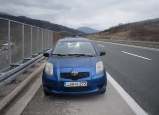 Policijski Sluzbenici Uprave Policije MUP A ZDK Nakon Potjere Zaustavili I Oduzeli Otudjeno Vozilo