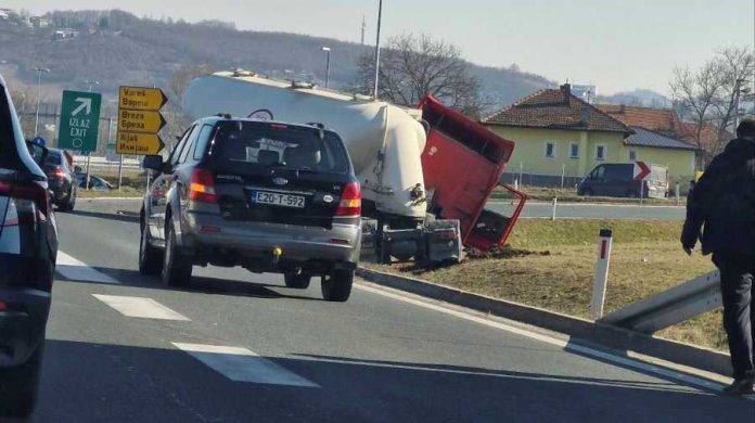 Saobracajna Podlugovi