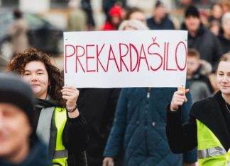 Protesti