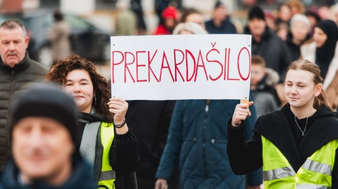 Protesti