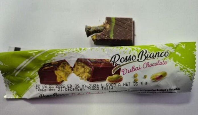 Rosso Bianco Dubai Chocolate