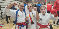 Karate klub "Perfekt" Zenica na turnirima u Vogošći i Mostaru osvojili 20 medalja