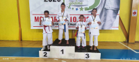 Karate klub "Perfekt" Zenica na turnirima u Vogošći i Mostaru osvojili 20 medalja